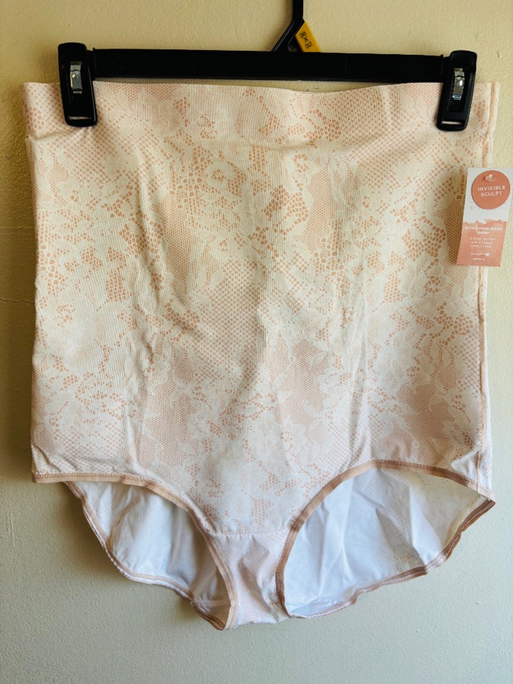 Cacique Invisible Sculpt Ultra High Waist Shapewear Brief 18/20